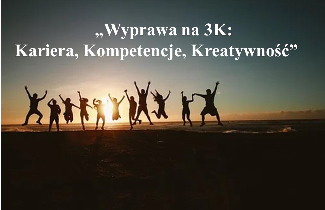 obraz przedstawia podskakujących ludzi na tle zachodzącego słońca na plaży nad morzem oraz hasło XIII Ogólnopolskiego Tygodnia Kariery umieszczone u góry zdjęcia